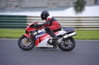 Mallory-park-Leicestershire;Mallory-park-photographs;Motorcycle-action-photographs;classic-bikes;event-digital-images;eventdigitalimages;mallory-park;no-limits-trackday;peter-wileman-photography;vintage-bikes;vintage-motorcycles;vmcc-festival-1000-bikes