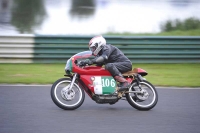 Mallory-park-Leicestershire;Mallory-park-photographs;Motorcycle-action-photographs;classic-bikes;event-digital-images;eventdigitalimages;mallory-park;no-limits-trackday;peter-wileman-photography;vintage-bikes;vintage-motorcycles;vmcc-festival-1000-bikes