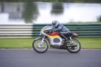 Mallory-park-Leicestershire;Mallory-park-photographs;Motorcycle-action-photographs;classic-bikes;event-digital-images;eventdigitalimages;mallory-park;no-limits-trackday;peter-wileman-photography;vintage-bikes;vintage-motorcycles;vmcc-festival-1000-bikes