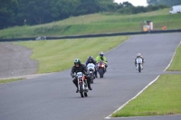 Mallory-park-Leicestershire;Mallory-park-photographs;Motorcycle-action-photographs;classic-bikes;event-digital-images;eventdigitalimages;mallory-park;no-limits-trackday;peter-wileman-photography;vintage-bikes;vintage-motorcycles;vmcc-festival-1000-bikes