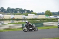 Mallory-park-Leicestershire;Mallory-park-photographs;Motorcycle-action-photographs;classic-bikes;event-digital-images;eventdigitalimages;mallory-park;no-limits-trackday;peter-wileman-photography;vintage-bikes;vintage-motorcycles;vmcc-festival-1000-bikes