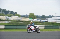 Mallory-park-Leicestershire;Mallory-park-photographs;Motorcycle-action-photographs;classic-bikes;event-digital-images;eventdigitalimages;mallory-park;no-limits-trackday;peter-wileman-photography;vintage-bikes;vintage-motorcycles;vmcc-festival-1000-bikes