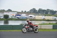 Mallory-park-Leicestershire;Mallory-park-photographs;Motorcycle-action-photographs;classic-bikes;event-digital-images;eventdigitalimages;mallory-park;no-limits-trackday;peter-wileman-photography;vintage-bikes;vintage-motorcycles;vmcc-festival-1000-bikes