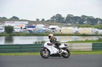 Mallory-park-Leicestershire;Mallory-park-photographs;Motorcycle-action-photographs;classic-bikes;event-digital-images;eventdigitalimages;mallory-park;no-limits-trackday;peter-wileman-photography;vintage-bikes;vintage-motorcycles;vmcc-festival-1000-bikes