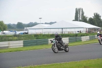 Mallory-park-Leicestershire;Mallory-park-photographs;Motorcycle-action-photographs;classic-bikes;event-digital-images;eventdigitalimages;mallory-park;no-limits-trackday;peter-wileman-photography;vintage-bikes;vintage-motorcycles;vmcc-festival-1000-bikes