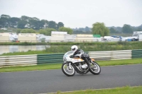 Mallory-park-Leicestershire;Mallory-park-photographs;Motorcycle-action-photographs;classic-bikes;event-digital-images;eventdigitalimages;mallory-park;no-limits-trackday;peter-wileman-photography;vintage-bikes;vintage-motorcycles;vmcc-festival-1000-bikes