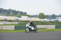 Mallory-park-Leicestershire;Mallory-park-photographs;Motorcycle-action-photographs;classic-bikes;event-digital-images;eventdigitalimages;mallory-park;no-limits-trackday;peter-wileman-photography;vintage-bikes;vintage-motorcycles;vmcc-festival-1000-bikes