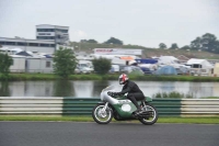 Mallory-park-Leicestershire;Mallory-park-photographs;Motorcycle-action-photographs;classic-bikes;event-digital-images;eventdigitalimages;mallory-park;no-limits-trackday;peter-wileman-photography;vintage-bikes;vintage-motorcycles;vmcc-festival-1000-bikes