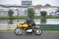 Mallory-park-Leicestershire;Mallory-park-photographs;Motorcycle-action-photographs;classic-bikes;event-digital-images;eventdigitalimages;mallory-park;no-limits-trackday;peter-wileman-photography;vintage-bikes;vintage-motorcycles;vmcc-festival-1000-bikes