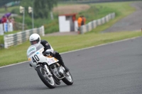 Mallory-park-Leicestershire;Mallory-park-photographs;Motorcycle-action-photographs;classic-bikes;event-digital-images;eventdigitalimages;mallory-park;no-limits-trackday;peter-wileman-photography;vintage-bikes;vintage-motorcycles;vmcc-festival-1000-bikes