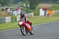 Mallory-park-Leicestershire;Mallory-park-photographs;Motorcycle-action-photographs;classic-bikes;event-digital-images;eventdigitalimages;mallory-park;no-limits-trackday;peter-wileman-photography;vintage-bikes;vintage-motorcycles;vmcc-festival-1000-bikes