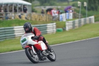 Mallory-park-Leicestershire;Mallory-park-photographs;Motorcycle-action-photographs;classic-bikes;event-digital-images;eventdigitalimages;mallory-park;no-limits-trackday;peter-wileman-photography;vintage-bikes;vintage-motorcycles;vmcc-festival-1000-bikes