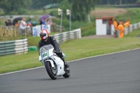 Mallory-park-Leicestershire;Mallory-park-photographs;Motorcycle-action-photographs;classic-bikes;event-digital-images;eventdigitalimages;mallory-park;no-limits-trackday;peter-wileman-photography;vintage-bikes;vintage-motorcycles;vmcc-festival-1000-bikes