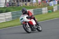 Mallory-park-Leicestershire;Mallory-park-photographs;Motorcycle-action-photographs;classic-bikes;event-digital-images;eventdigitalimages;mallory-park;no-limits-trackday;peter-wileman-photography;vintage-bikes;vintage-motorcycles;vmcc-festival-1000-bikes