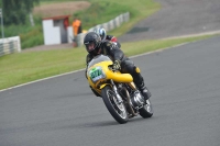 Mallory-park-Leicestershire;Mallory-park-photographs;Motorcycle-action-photographs;classic-bikes;event-digital-images;eventdigitalimages;mallory-park;no-limits-trackday;peter-wileman-photography;vintage-bikes;vintage-motorcycles;vmcc-festival-1000-bikes