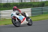 Mallory-park-Leicestershire;Mallory-park-photographs;Motorcycle-action-photographs;classic-bikes;event-digital-images;eventdigitalimages;mallory-park;no-limits-trackday;peter-wileman-photography;vintage-bikes;vintage-motorcycles;vmcc-festival-1000-bikes