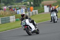 Mallory-park-Leicestershire;Mallory-park-photographs;Motorcycle-action-photographs;classic-bikes;event-digital-images;eventdigitalimages;mallory-park;no-limits-trackday;peter-wileman-photography;vintage-bikes;vintage-motorcycles;vmcc-festival-1000-bikes