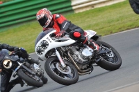 Mallory-park-Leicestershire;Mallory-park-photographs;Motorcycle-action-photographs;classic-bikes;event-digital-images;eventdigitalimages;mallory-park;no-limits-trackday;peter-wileman-photography;vintage-bikes;vintage-motorcycles;vmcc-festival-1000-bikes