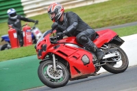 Mallory-park-Leicestershire;Mallory-park-photographs;Motorcycle-action-photographs;classic-bikes;event-digital-images;eventdigitalimages;mallory-park;no-limits-trackday;peter-wileman-photography;vintage-bikes;vintage-motorcycles;vmcc-festival-1000-bikes