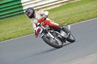 Mallory-park-Leicestershire;Mallory-park-photographs;Motorcycle-action-photographs;classic-bikes;event-digital-images;eventdigitalimages;mallory-park;no-limits-trackday;peter-wileman-photography;vintage-bikes;vintage-motorcycles;vmcc-festival-1000-bikes