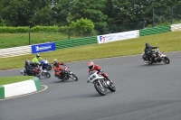 Mallory-park-Leicestershire;Mallory-park-photographs;Motorcycle-action-photographs;classic-bikes;event-digital-images;eventdigitalimages;mallory-park;no-limits-trackday;peter-wileman-photography;vintage-bikes;vintage-motorcycles;vmcc-festival-1000-bikes