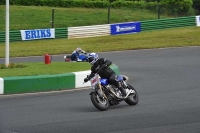 Mallory-park-Leicestershire;Mallory-park-photographs;Motorcycle-action-photographs;classic-bikes;event-digital-images;eventdigitalimages;mallory-park;no-limits-trackday;peter-wileman-photography;vintage-bikes;vintage-motorcycles;vmcc-festival-1000-bikes