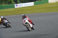 Mallory-park-Leicestershire;Mallory-park-photographs;Motorcycle-action-photographs;classic-bikes;event-digital-images;eventdigitalimages;mallory-park;no-limits-trackday;peter-wileman-photography;vintage-bikes;vintage-motorcycles;vmcc-festival-1000-bikes