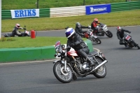 Mallory-park-Leicestershire;Mallory-park-photographs;Motorcycle-action-photographs;classic-bikes;event-digital-images;eventdigitalimages;mallory-park;no-limits-trackday;peter-wileman-photography;vintage-bikes;vintage-motorcycles;vmcc-festival-1000-bikes