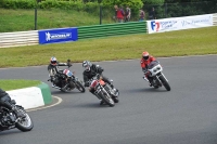 Mallory-park-Leicestershire;Mallory-park-photographs;Motorcycle-action-photographs;classic-bikes;event-digital-images;eventdigitalimages;mallory-park;no-limits-trackday;peter-wileman-photography;vintage-bikes;vintage-motorcycles;vmcc-festival-1000-bikes