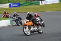 Mallory-park-Leicestershire;Mallory-park-photographs;Motorcycle-action-photographs;classic-bikes;event-digital-images;eventdigitalimages;mallory-park;no-limits-trackday;peter-wileman-photography;vintage-bikes;vintage-motorcycles;vmcc-festival-1000-bikes