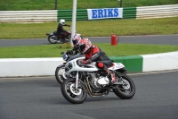 Mallory-park-Leicestershire;Mallory-park-photographs;Motorcycle-action-photographs;classic-bikes;event-digital-images;eventdigitalimages;mallory-park;no-limits-trackday;peter-wileman-photography;vintage-bikes;vintage-motorcycles;vmcc-festival-1000-bikes