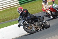 Mallory-park-Leicestershire;Mallory-park-photographs;Motorcycle-action-photographs;classic-bikes;event-digital-images;eventdigitalimages;mallory-park;no-limits-trackday;peter-wileman-photography;vintage-bikes;vintage-motorcycles;vmcc-festival-1000-bikes