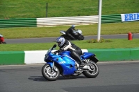 Mallory-park-Leicestershire;Mallory-park-photographs;Motorcycle-action-photographs;classic-bikes;event-digital-images;eventdigitalimages;mallory-park;no-limits-trackday;peter-wileman-photography;vintage-bikes;vintage-motorcycles;vmcc-festival-1000-bikes