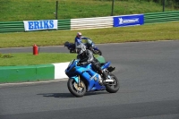 Mallory-park-Leicestershire;Mallory-park-photographs;Motorcycle-action-photographs;classic-bikes;event-digital-images;eventdigitalimages;mallory-park;no-limits-trackday;peter-wileman-photography;vintage-bikes;vintage-motorcycles;vmcc-festival-1000-bikes