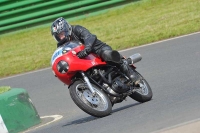 Mallory-park-Leicestershire;Mallory-park-photographs;Motorcycle-action-photographs;classic-bikes;event-digital-images;eventdigitalimages;mallory-park;no-limits-trackday;peter-wileman-photography;vintage-bikes;vintage-motorcycles;vmcc-festival-1000-bikes