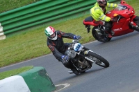 Mallory-park-Leicestershire;Mallory-park-photographs;Motorcycle-action-photographs;classic-bikes;event-digital-images;eventdigitalimages;mallory-park;no-limits-trackday;peter-wileman-photography;vintage-bikes;vintage-motorcycles;vmcc-festival-1000-bikes