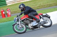 Mallory-park-Leicestershire;Mallory-park-photographs;Motorcycle-action-photographs;classic-bikes;event-digital-images;eventdigitalimages;mallory-park;no-limits-trackday;peter-wileman-photography;vintage-bikes;vintage-motorcycles;vmcc-festival-1000-bikes