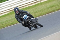 Mallory-park-Leicestershire;Mallory-park-photographs;Motorcycle-action-photographs;classic-bikes;event-digital-images;eventdigitalimages;mallory-park;no-limits-trackday;peter-wileman-photography;vintage-bikes;vintage-motorcycles;vmcc-festival-1000-bikes