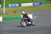 Mallory-park-Leicestershire;Mallory-park-photographs;Motorcycle-action-photographs;classic-bikes;event-digital-images;eventdigitalimages;mallory-park;no-limits-trackday;peter-wileman-photography;vintage-bikes;vintage-motorcycles;vmcc-festival-1000-bikes