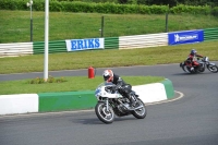 Mallory-park-Leicestershire;Mallory-park-photographs;Motorcycle-action-photographs;classic-bikes;event-digital-images;eventdigitalimages;mallory-park;no-limits-trackday;peter-wileman-photography;vintage-bikes;vintage-motorcycles;vmcc-festival-1000-bikes