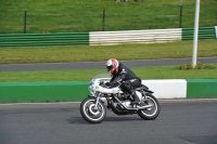 Mallory-park-Leicestershire;Mallory-park-photographs;Motorcycle-action-photographs;classic-bikes;event-digital-images;eventdigitalimages;mallory-park;no-limits-trackday;peter-wileman-photography;vintage-bikes;vintage-motorcycles;vmcc-festival-1000-bikes