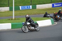 Mallory-park-Leicestershire;Mallory-park-photographs;Motorcycle-action-photographs;classic-bikes;event-digital-images;eventdigitalimages;mallory-park;no-limits-trackday;peter-wileman-photography;vintage-bikes;vintage-motorcycles;vmcc-festival-1000-bikes