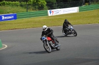 Mallory-park-Leicestershire;Mallory-park-photographs;Motorcycle-action-photographs;classic-bikes;event-digital-images;eventdigitalimages;mallory-park;no-limits-trackday;peter-wileman-photography;vintage-bikes;vintage-motorcycles;vmcc-festival-1000-bikes