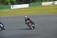 Mallory-park-Leicestershire;Mallory-park-photographs;Motorcycle-action-photographs;classic-bikes;event-digital-images;eventdigitalimages;mallory-park;no-limits-trackday;peter-wileman-photography;vintage-bikes;vintage-motorcycles;vmcc-festival-1000-bikes