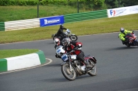 Mallory-park-Leicestershire;Mallory-park-photographs;Motorcycle-action-photographs;classic-bikes;event-digital-images;eventdigitalimages;mallory-park;no-limits-trackday;peter-wileman-photography;vintage-bikes;vintage-motorcycles;vmcc-festival-1000-bikes