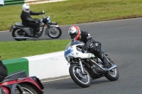 Mallory-park-Leicestershire;Mallory-park-photographs;Motorcycle-action-photographs;classic-bikes;event-digital-images;eventdigitalimages;mallory-park;no-limits-trackday;peter-wileman-photography;vintage-bikes;vintage-motorcycles;vmcc-festival-1000-bikes