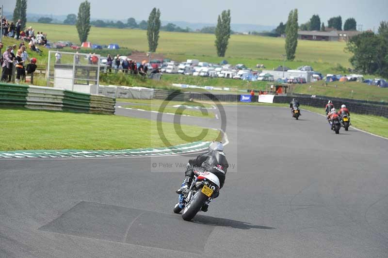 Mallory park Leicestershire;Mallory park photographs;Motorcycle action photographs;classic bikes;event digital images;eventdigitalimages;mallory park;no limits trackday;peter wileman photography;vintage bikes;vintage motorcycles;vmcc festival 1000 bikes