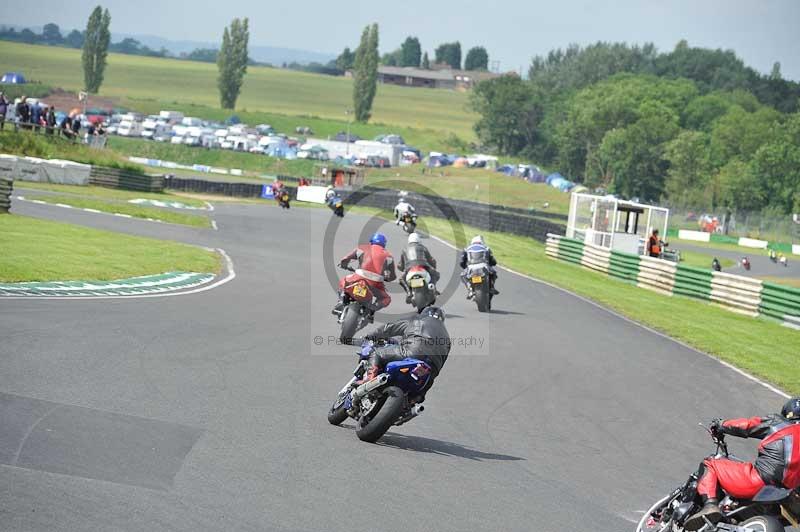 Mallory park Leicestershire;Mallory park photographs;Motorcycle action photographs;classic bikes;event digital images;eventdigitalimages;mallory park;no limits trackday;peter wileman photography;vintage bikes;vintage motorcycles;vmcc festival 1000 bikes