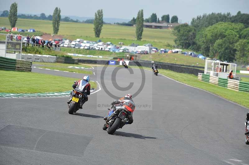 Mallory park Leicestershire;Mallory park photographs;Motorcycle action photographs;classic bikes;event digital images;eventdigitalimages;mallory park;no limits trackday;peter wileman photography;vintage bikes;vintage motorcycles;vmcc festival 1000 bikes