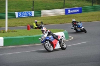 Mallory-park-Leicestershire;Mallory-park-photographs;Motorcycle-action-photographs;classic-bikes;event-digital-images;eventdigitalimages;mallory-park;no-limits-trackday;peter-wileman-photography;vintage-bikes;vintage-motorcycles;vmcc-festival-1000-bikes